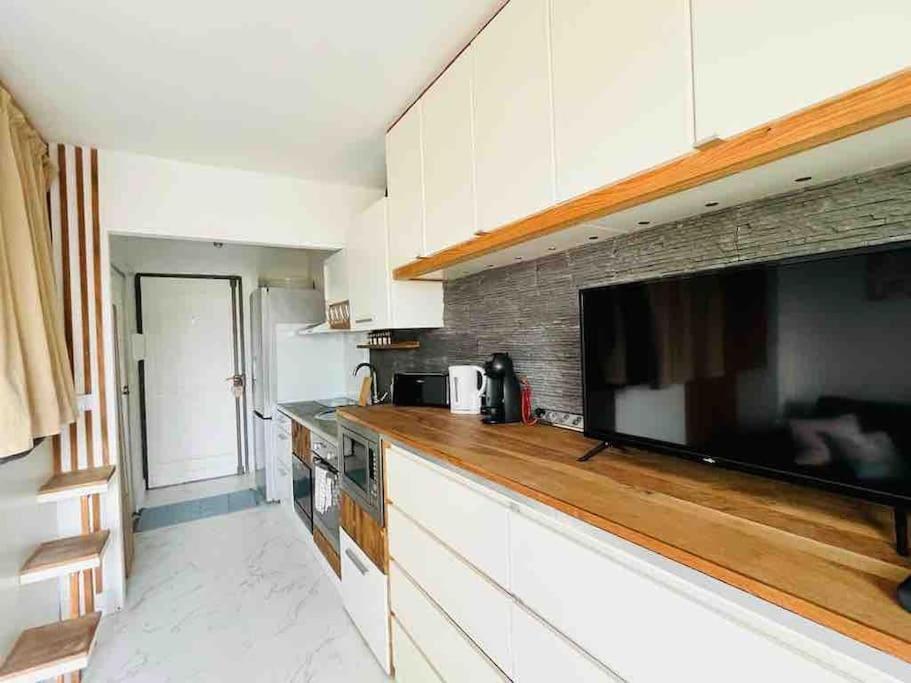 Charmant Studio Pour 3 Personnes Валлорис Экстерьер фото