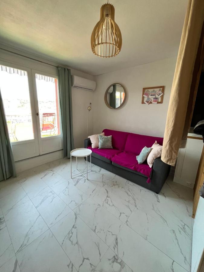 Charmant Studio Pour 3 Personnes Валлорис Экстерьер фото